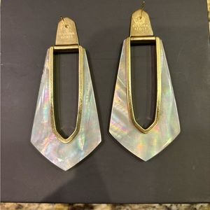 Vintage Kendra Scott Earrings, Mother of Pearl Earrings, Great Condition